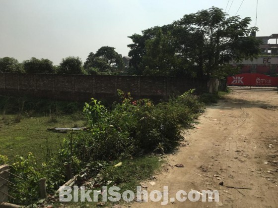 ৪০ ফিট রোডের সাথে এখনই বাড়ী ও কারখানা করার উপযোগী